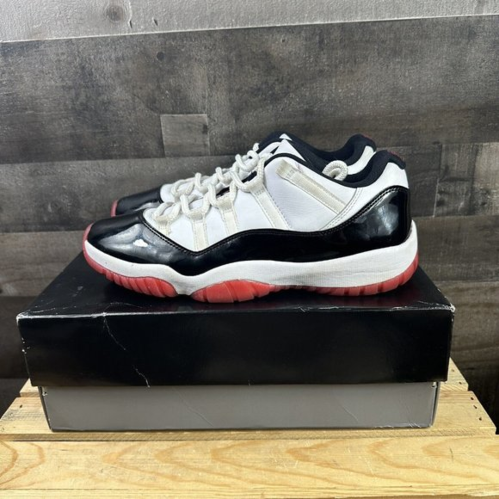 Size 10 - Air Jordan 11 Retro Low Concord Bred AV2187-160‎ Nike White Black Red
